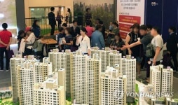 두정역 효성해링턴 플레이스 몰린 인파