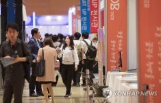 중장년 창업지원 예산, 청년의 10분의 1…숙련창업도 지원해야