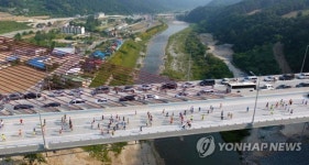 동해로 가는 최북단 고속도로 개통 전에 미리 달려보자