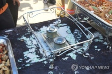 행사장 출장 뷔페 고체연료 폭발…1명 부상