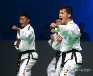 북한 선수단의 기합소리