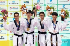 무주 세계선수권대회에서 금메달을 따낸  김태훈