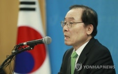 발언하는 안충영 동반성장위원회 위원장