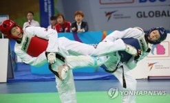 -세계태권도- 이아름, 디펜딩챔피언·세계 1위 꺾고 금메달