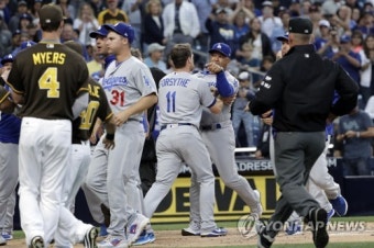 다저스, 샌디에이고 꺾고 NLCS 진출 확정!(rowIndex: 1)