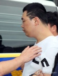 골프연습장 살해 용의자 2명 서울서 검거…창원 압송(종합2보)