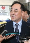인터뷰하는 박영조 전 JCC 회장