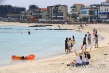 제주 월정해변의 여름