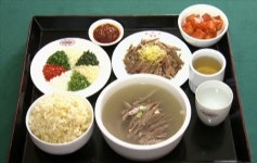 北 삼복철 으뜸 보양식은 보신탕…삼계탕 찾는 사람도 늘어