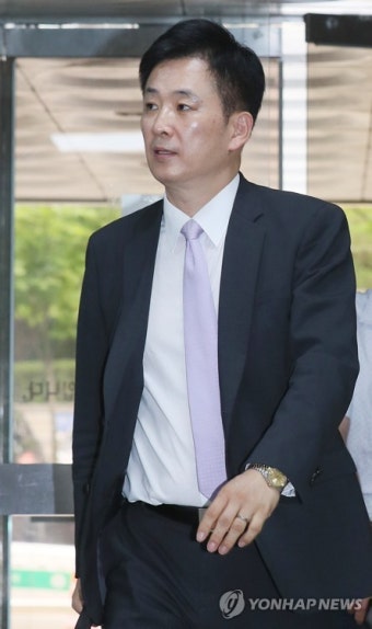 박근혜 변호인 유영하 변호사, 법정으로