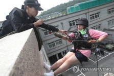 레펠강하 씩씩한 중학생들