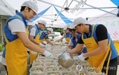 삼계탕에 정성을 담아요