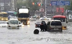 서울·수도권 호우특보…고양 155㎜·서울 135㎜ 물폭탄