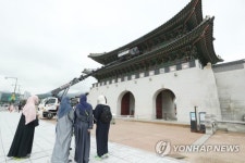 여기 광화문 맞나요?