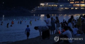 해운대의 밤은 낮보다 뜨겁다