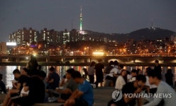 밤을 잊은 서울