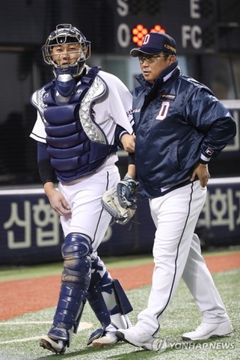 포수 출신 김태형 감독이 지켜본 양의지·박세혁은?