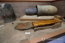 복암리 고분전시관 내 대형 옹관