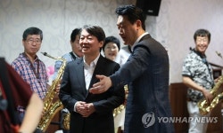 복지원 찾은 안철수