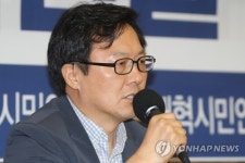 발언하는 오기현 한국PD연합회 회장