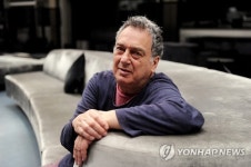 英 프리어스 감독, 베니스 영화제 특별공로상