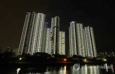 입주 앞두고 불 밝힌 침산 화성파크드림