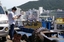 귀를 기울이면…부산 깡깡이 마을에는 어떤 소리가