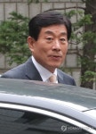 법원 도착한 원세훈