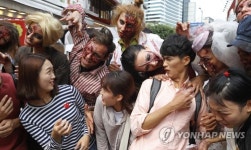 좀비 분장 실감나요!
