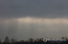 [날씨] 7일 구름 낀 백로…남부·제주는 오전 강한 비