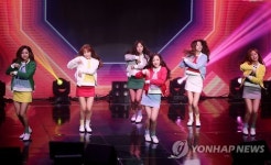 국방부, 금연 토크콘서트 개최…걸그룹 에이프릴 참가