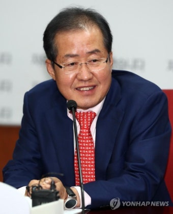 홍준표, 박근혜 전 대통령 탈당 권유 발표 관련 답변