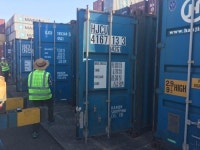 1년 넘게 부산항에 발묶인 한진해운 화물들 골칫거리