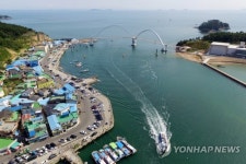 안흥항 명물될 태안 안흥나래교