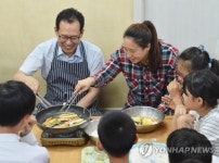 고형권 차관, 신당 꿈 지역아동센터 방문