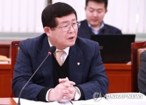 설훈 농림축산식품해양수산위원장, DJ보좌관 출신 4선 의원