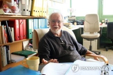 저온전자 현미경 관찰법 개발 3명, 노벨화학상 영예(종합)