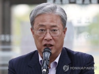 축사하는 유성엽 위원장