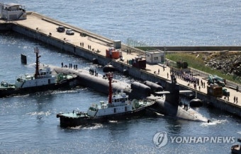 한미 동맹 협력 강화, LA급 해군 잠수함 컬럼비아 부산 입항