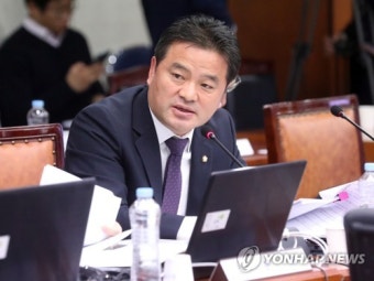 질문하는 더불어민주당 임종성 의원