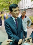선거법 위반 함양군수 선고 연기…법원 공소사실 변경하라