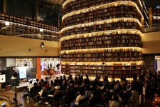 스타벅스, 11월에도 코엑스 별마당 도서관서 명사 특강