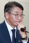 질의 듣는 고대영 사장