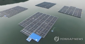 물 위서 전기생산…옥천 개심저수지에 수상 태양광발전소