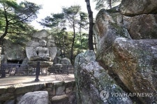 석조여래좌상