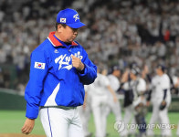 한국 야구, 일본에 0-7 완패…선동열號 APBC서 준우승(종합)