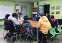 손바닥만한 곳에 전용 화장실을?…운영비 못받는 장애인야학