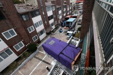 지진 이재민 새 둥지로…포항 대동빌라 22가구 임대주택에 이사