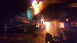 진주 축사서 불…돼지 2천마리 날벼락
