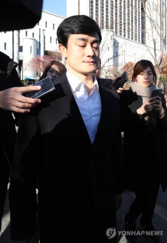 집행유예로 풀려나는 이영선 전 행정관